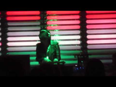 DJ Honey G on Saturday night (26/9) at Club Celebrities Miri, Malaysia 1