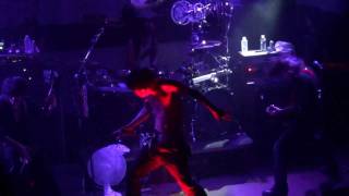 Download lagu DIR EN GREY in Paris 10/08/11 - Inward Scream   Shokubeni [HD] mp3