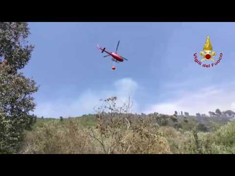 VIDEO VIGILI DEL FUOCO - INCENDIO ALLA CALVANA