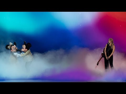 Tori Kelly "Colors of the Wind" Performance - Mickey's 90th Spectacular