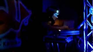 DJ Emilio - Bar Q