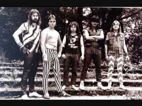 Hever - Hever - Chrante nase lesy (Girlschool)