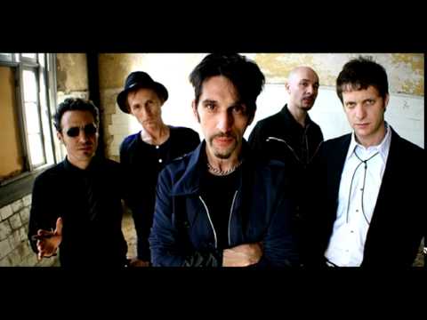 La Portuaria - El bar de la calle Rodney