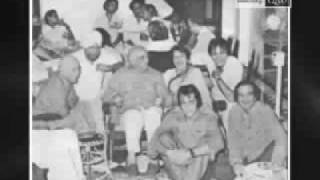 Faiz Ahmad Faiz  recites Hum Dekhenge