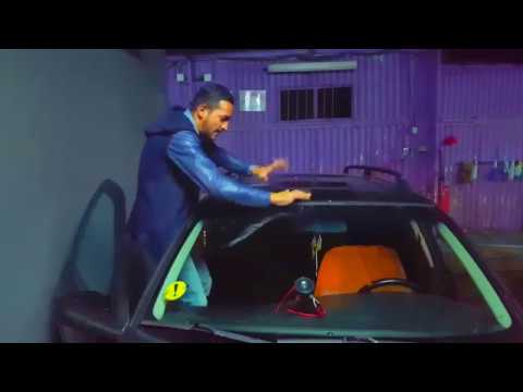 George de la liceul 5 Canta Pe Masina Cea Mai Tare Tarabana