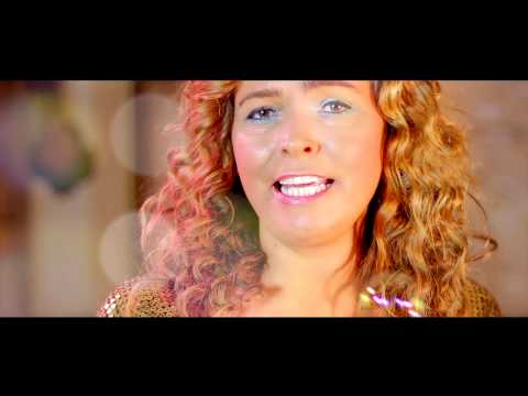 Elz Bakker - Een Kater (Officiële Videoclip)