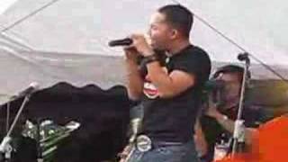 Sofaz -  Bukan Di Sini