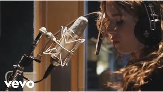 Kasia Lins - Hold On