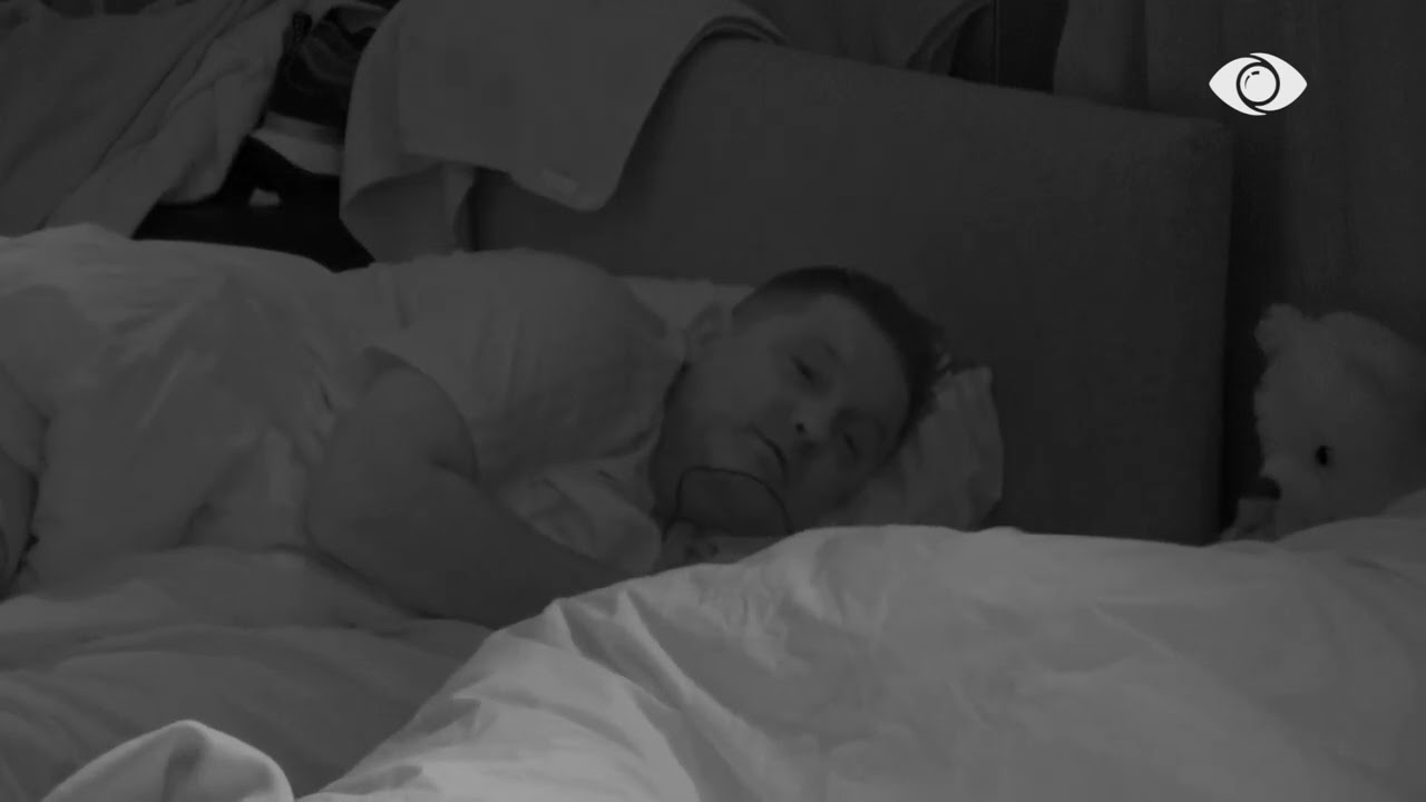 Ledjona pyet Julin: Kjo Julia si të duket?