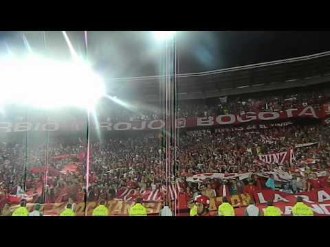 "Disturbio Rojo Bogota- Miy8z (31/07/2013)/ Hoy volvimos a la cancha" Barra: Disturbio Rojo Bogotá &bull; Club: América de Cáli