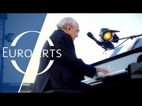 Famous Jazz Pianists Imitation (Michel Legrand & His Band) | Live in Versailles (10/23)