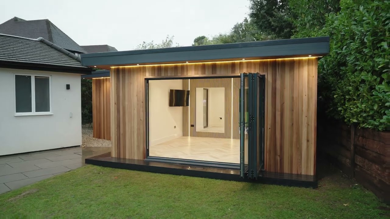 The Phoenix | Bear Garden Rooms