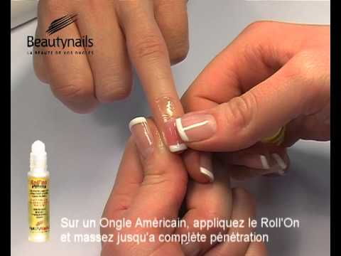 Application du Roll On sur ongle Américain
