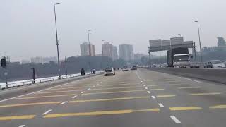 ジョホールバルからシンガポールへの国境を車で渡る