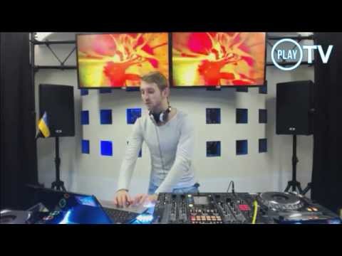 Live @PlayTV (Europa Plus 107.0fm) 28.11.2014 - Pasha Platina