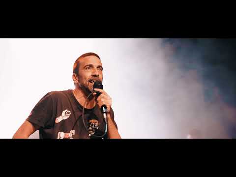 "Mar de gente" ao vivo no Capitolio com Manel Cruz