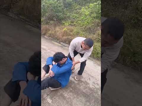 Too tired to walk, a drive's unexpected kindness #short,#kindness,#help