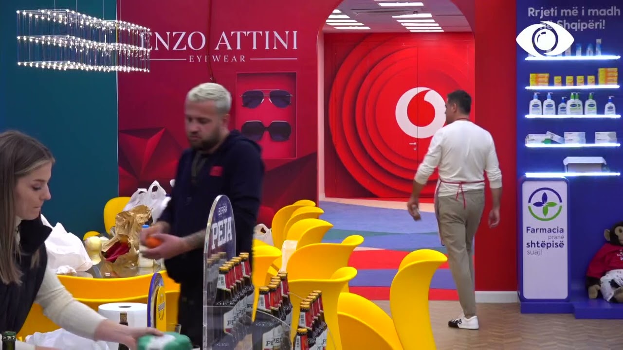 Ngelën pa ngrënë dhe nuk lanë asnjë pjatë, debate mes banorëve