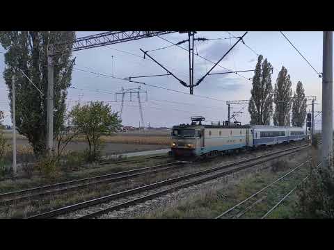 Tren IR1541 Iasi - Brasov trece prin Sabaoani cu 40-0579-5 - 25.10.2022