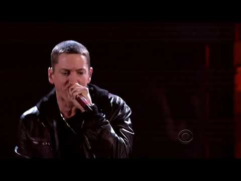 Love the way you lie , I need a doctor (Live) Full HD - Eminem ft Rihanna , Dr.Dre , Skylar