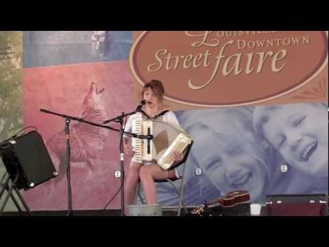 'A Sunday Smile' performed by Hannah Oatman