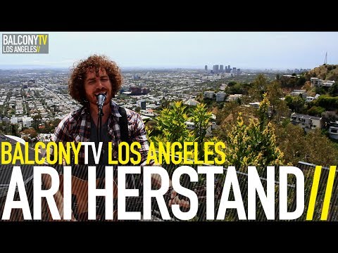 ARI HERSTAND - KEEP FIGHTING (BalconyTV)