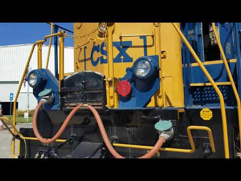 CSX 8954 idling at Southeastern Railway Museum