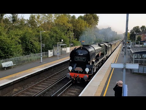 35028 Clan Line hauling the Man of Kent, 15th September 2021, through Dunton Green