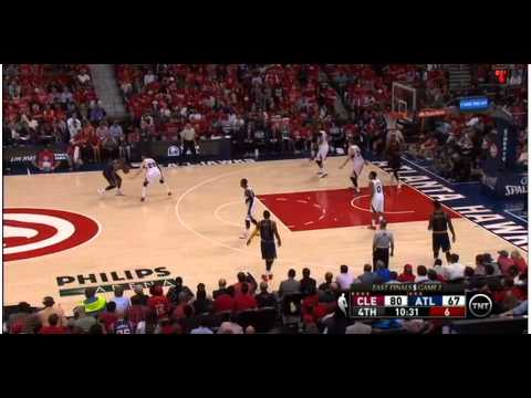 J.R. Smith sinks 8 3-pointers as Cavs hold off Hawks to take Game 1