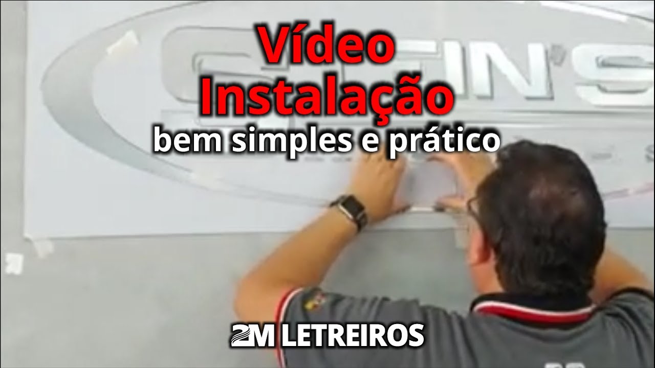Vídeo de Letreiro em Acrílico Logo Direto na Parede (Espelhado)