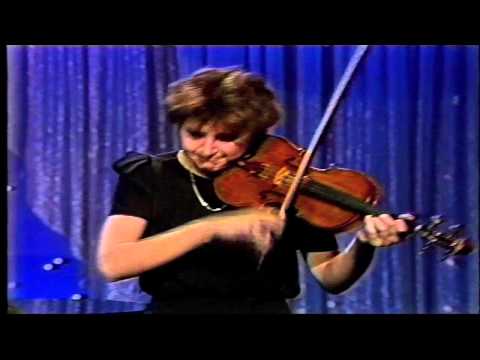 Nadja Salerno-Sonnenberg Plays Mendelssohn's Violin Concerto on the Tonight Show