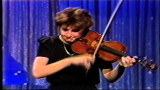 Nadja Salerno-Sonnenberg Plays Mendelssohn's Violin Concerto on the Tonight Show