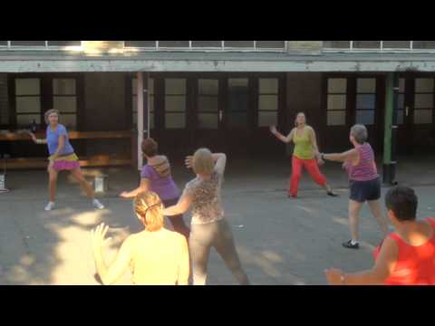 Zumba Gold - Warm up 1 - Daddy Cool_Boney M (Zumba a LIege)