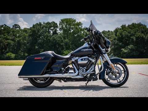 2017 Harley-Davidson Street Glide Special FLHXS