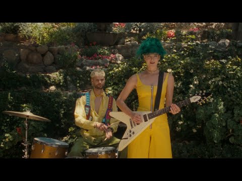 SOFI TUKKER x Amadou & Mariam - "Mon Cheri" (Official Video)