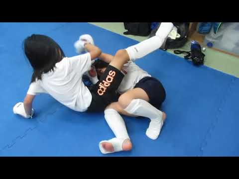 女子打撃有りグランドスパーリング