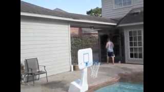 preview picture of video 'Backyard Pool BBallin'