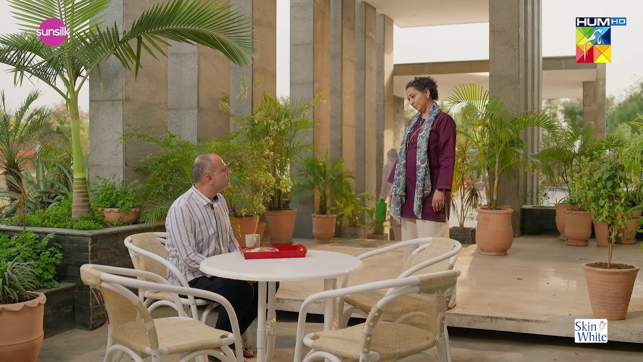 Tum Ne Mera Waqt Aur Paisa Barbad Kiya Hai...! Winter Love - HUM TV