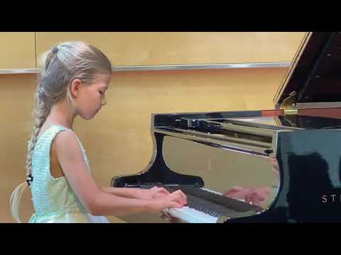 Eva Maria Ceralová, E  Hradecký: Der Floh Can Can