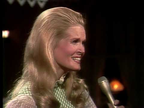 1973   Lynn Anderson   Keep Me In Mind   That Good Ole Nashville Music