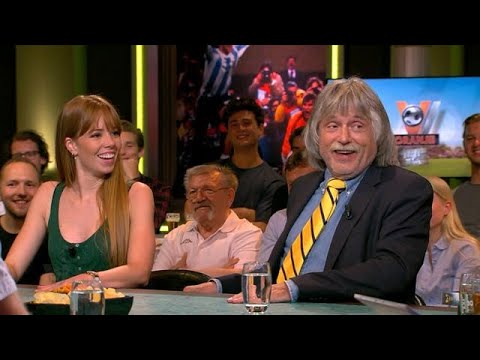 Barvrouw Emily schuift aan: ''Handen boven de tafel!'' - VI ORANJE BLIJFT THUIS