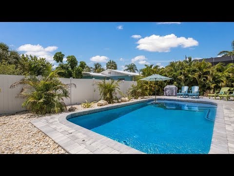 download lagu mp3 mp4 Anna Maria Lodging, download lagu Anna Maria Lodging gratis, unduh video klip Anna Maria Lodging