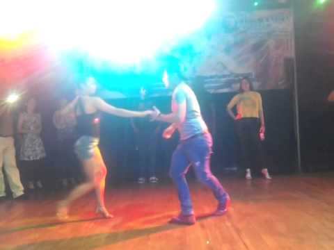 Juan Soto & Melitta Siomos, Salsa class @ El Grande Scala