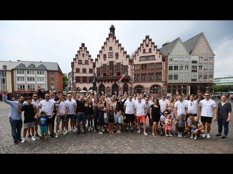 Löwen in freier Wildbahn! Apfelweintaufe und Sightseeing | Löwen Frankfurt