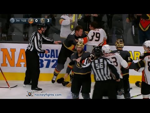 Sam Carrick vs Brayden McNabb Dec 31, 2021