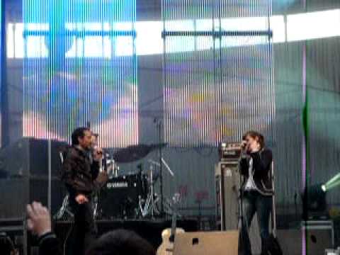 Zahara y Santi Balmes. Domingo Astromántico. Extratonauta 2010. Granada.