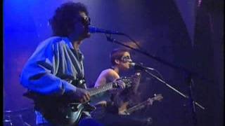 CERATI Y ANDREA ECHEVERRI - LA CIUDAD DE LA FURIA.wmv