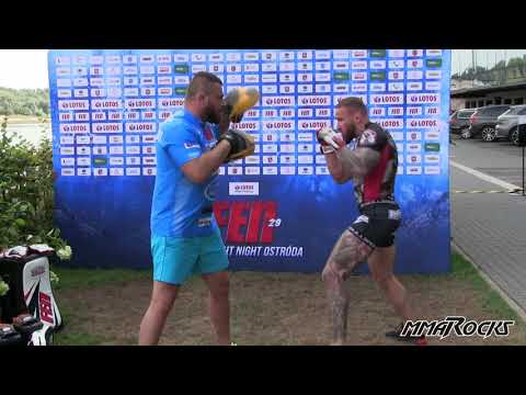 MAŁO MÓWI, DUŻO ROBI. Krystian Bielski podczas media treningu przed galą FEN 29 w Ostródzie