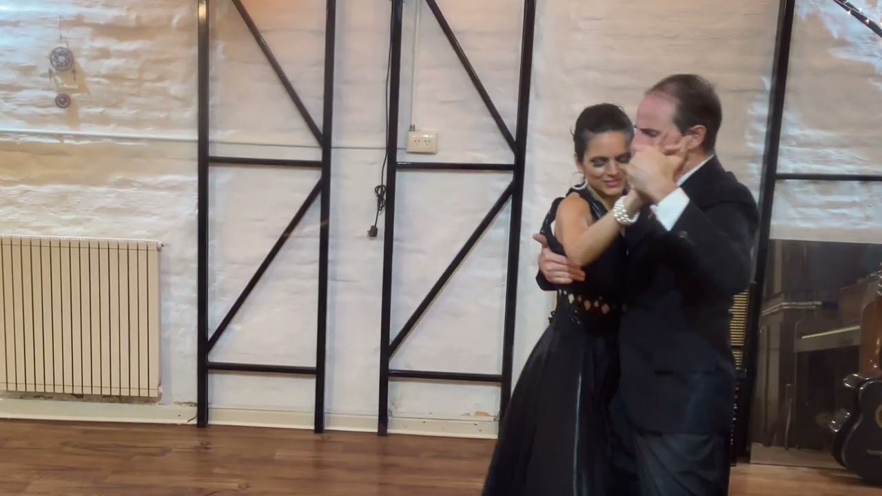 Damián Esell y Noelia Soldera, Clíp de Tango.