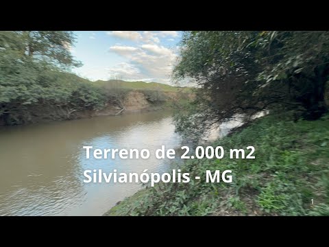 Terreno de 2.000 m2 Beira-Rio Cervo em Silvianópolis no Sul de Minas Gerais.